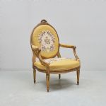 1371 3041 ARMCHAIR